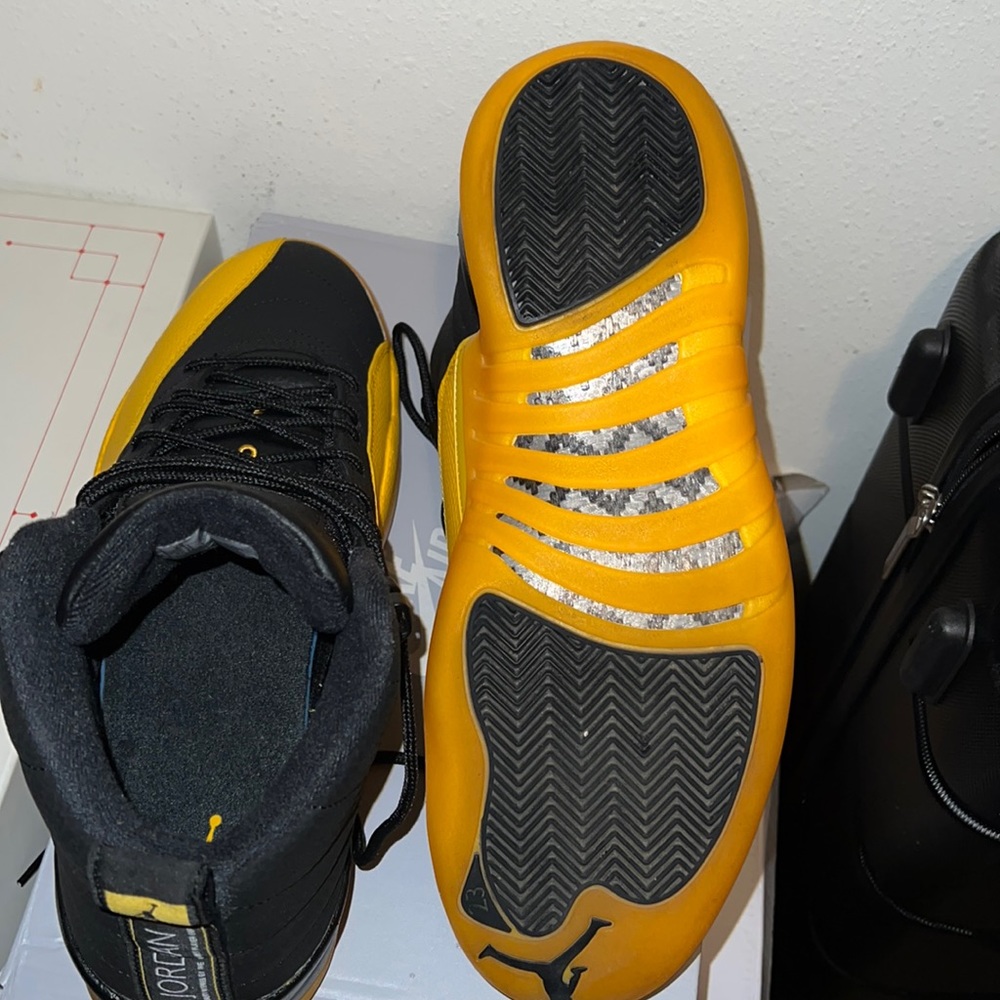Jordan 12  University Gold Size 12 Men.